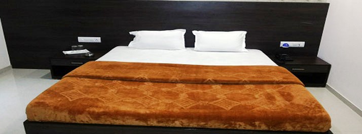 1803/Hotel FavourEat - Bharuch 05.jpg